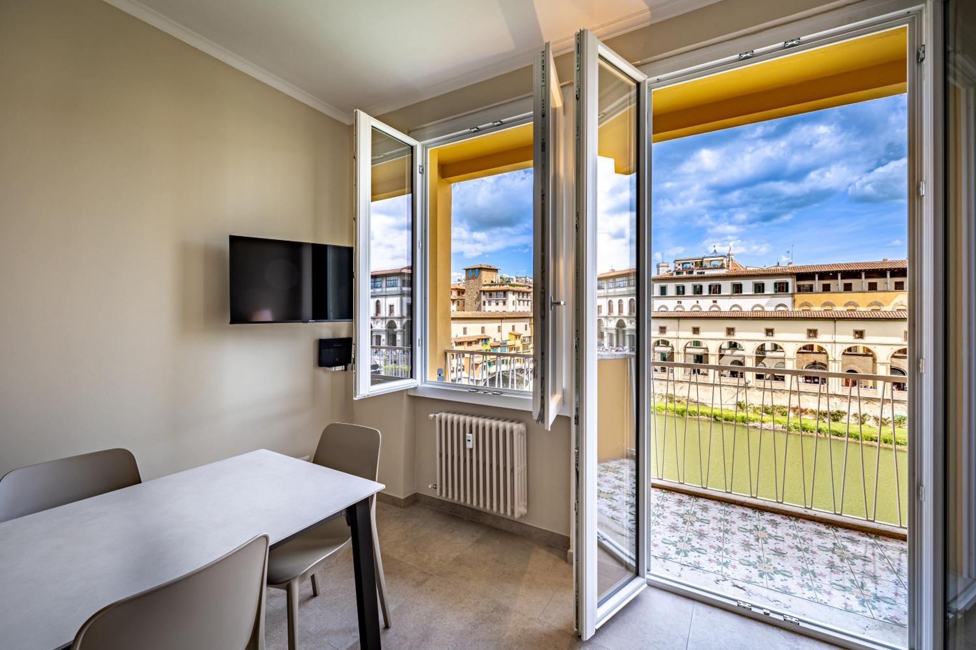 Apartamento Yd Balcony On Pontevecchio View Florencia Exterior foto