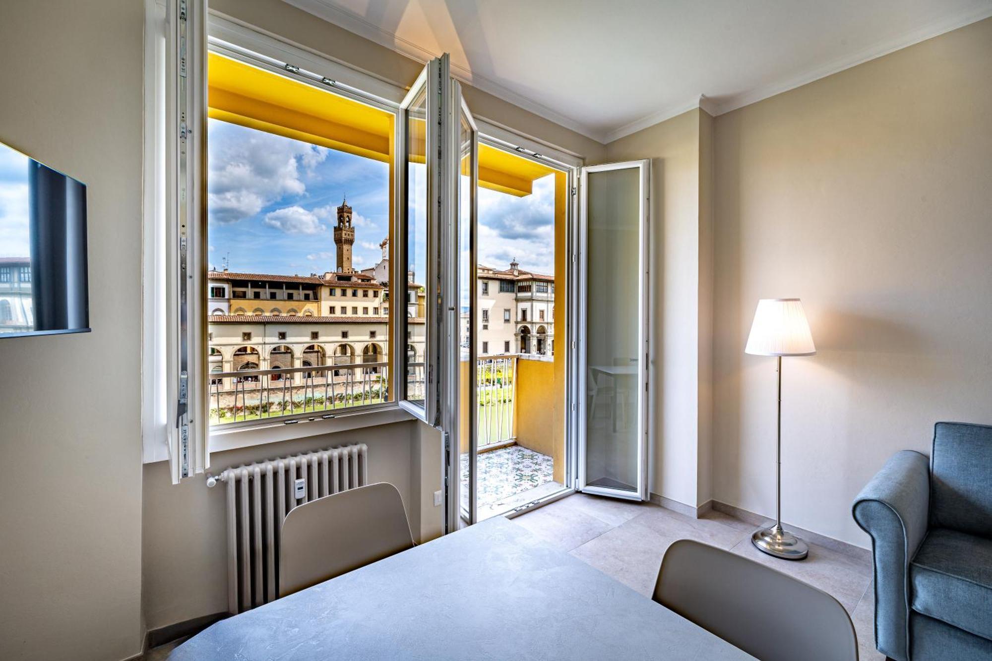 Apartamento Yd Balcony On Pontevecchio View Florencia Exterior foto