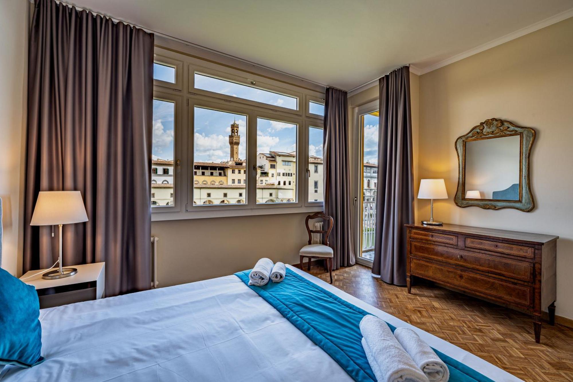 Apartamento Yd Balcony On Pontevecchio View Florencia Exterior foto